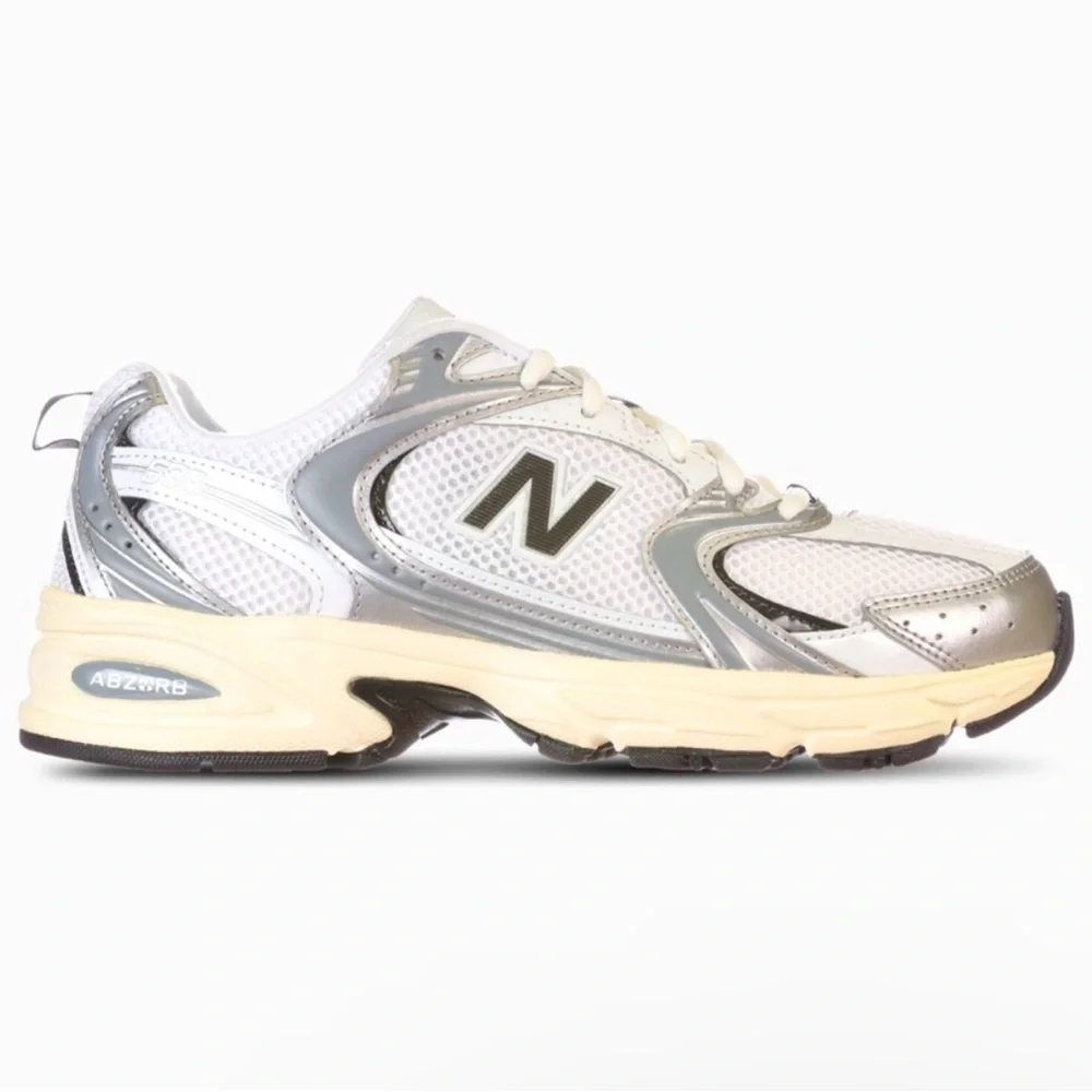 New Balance White Silver Cream Lace-Up Sneaker 530 - Picture 1 of 2